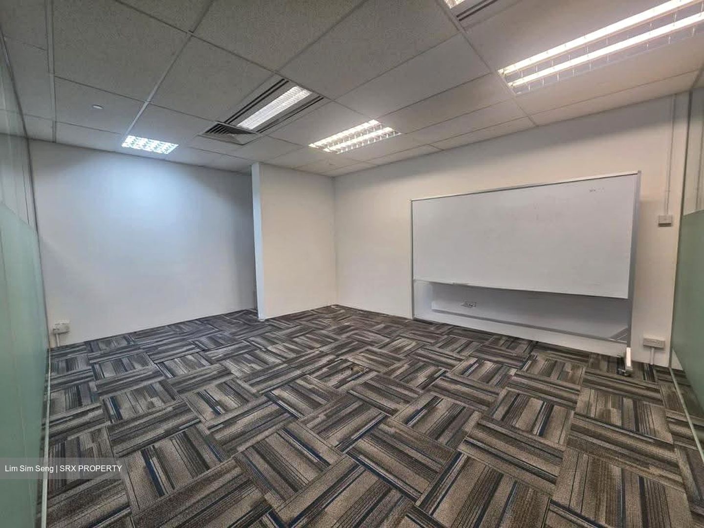 MYP Plaza (D1), Office #638083921